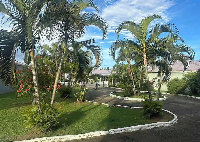 Funworld Plaza Hotel