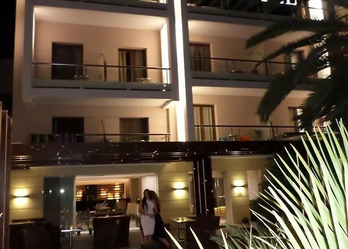 Deves Hotel