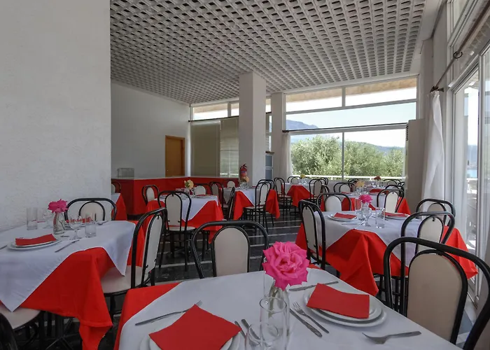 Kardamili Beach Hotel