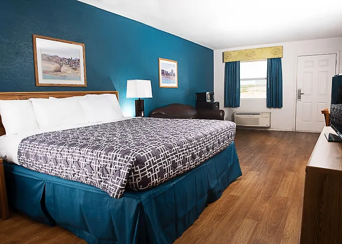 Riata Inn - Rankin
