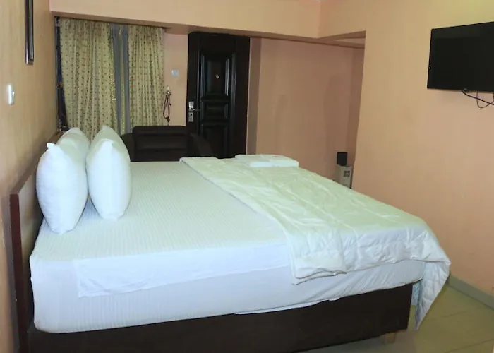 Keves Inn And Suites