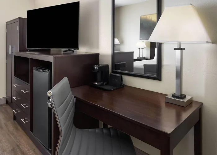 Days Inn By Wyndham Penn State