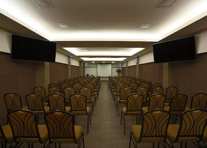 Golden Lis Hotel Boutique