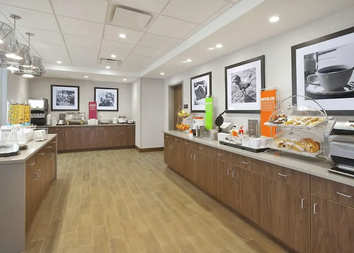 Hampton Inn & Suites Grandville Grand Rapids South