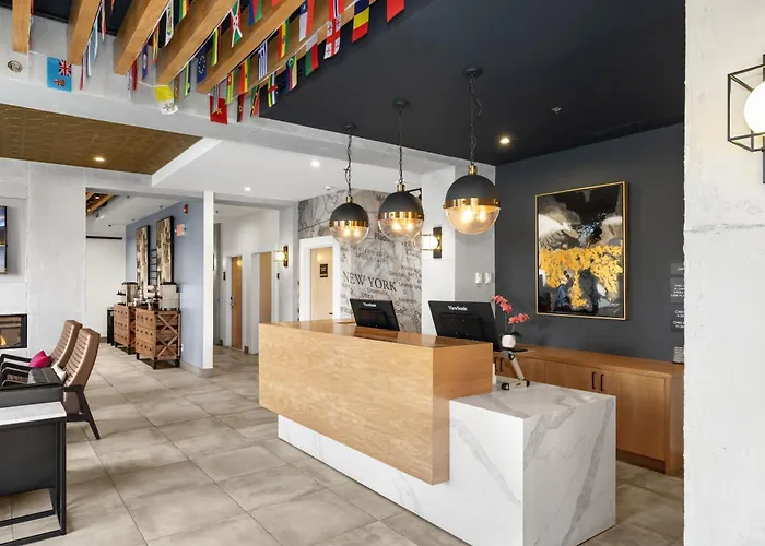 South Hero Hotels