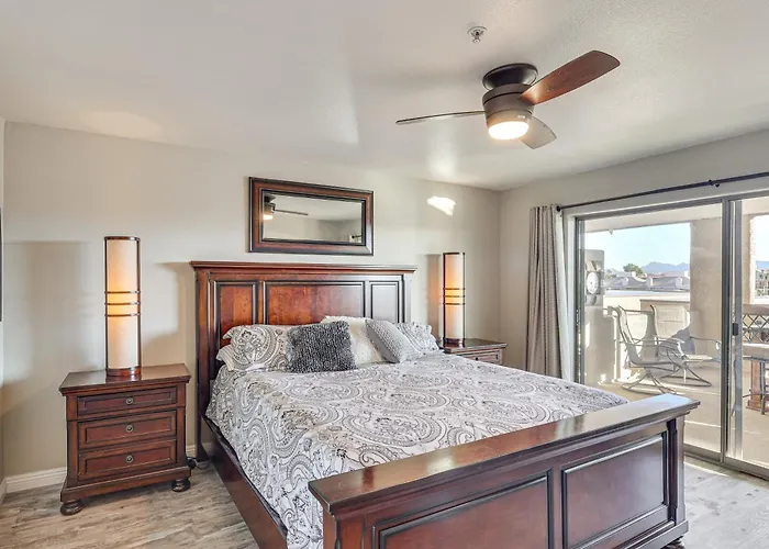 Walkable Waterfront Oasis W/ London Bridge Views!