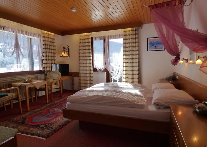 Atina Hotel