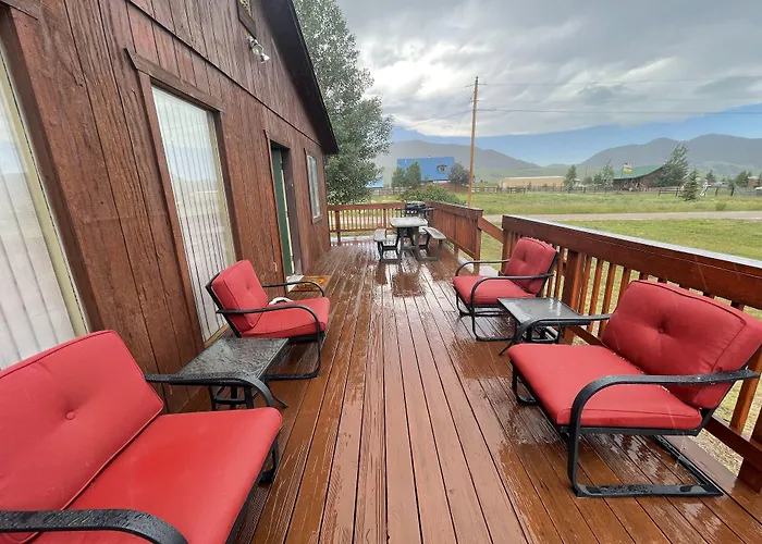 Eagle Nest Fly Shack & Lodge