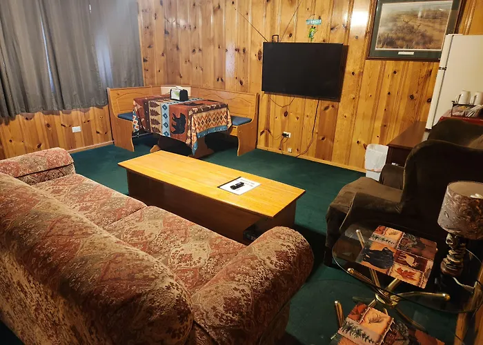 Eagle Nest Fly Shack & Lodge