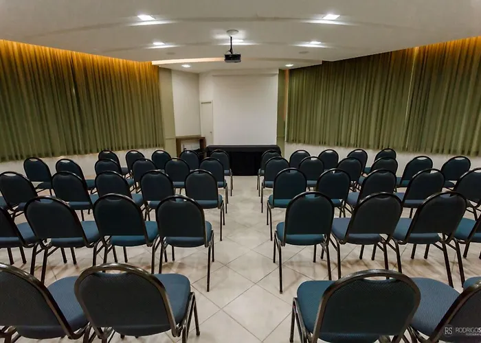 Tonello Business Hotel