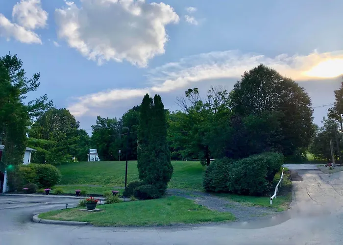 Rolling Hills Motel