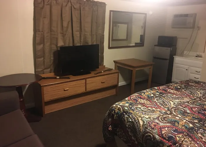 Riviera Motor Lodge
