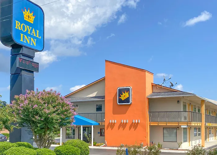 Super 8 By Wyndham Richmond Hill