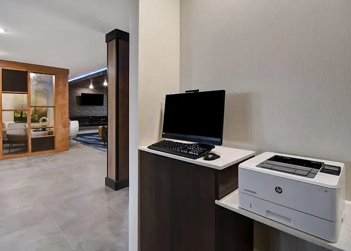 Fairfield By Marriott Inn & Suites Grand Rapids Wyoming