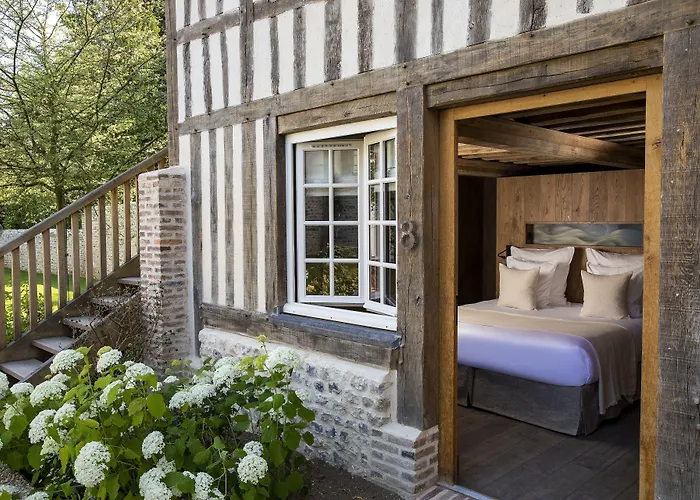 Saint-Delis Hotel & Spa - La Maison Du Peintre - Relais & Chateaux