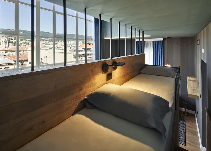 The Modernist Hotel