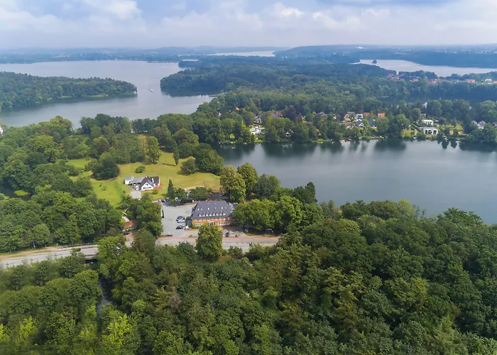 Lake House Ploen