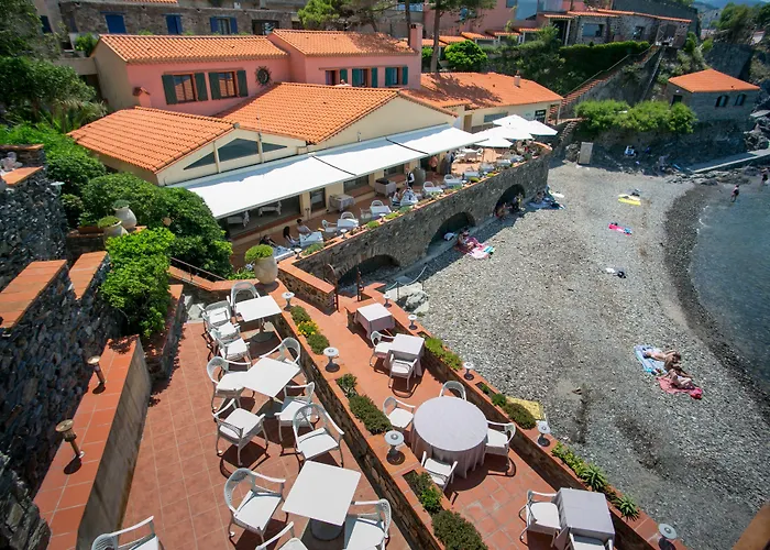Le Relais Des Trois Mas