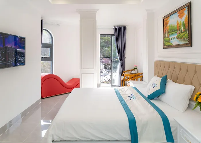 Sun Hill Hotel