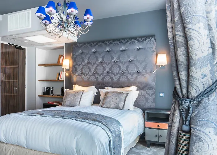 Brit Hotel Privilege Lisieux - La Villa Des Arts