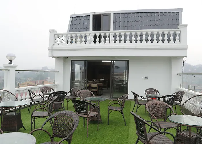 Bao Ngoc Diamond Hotel