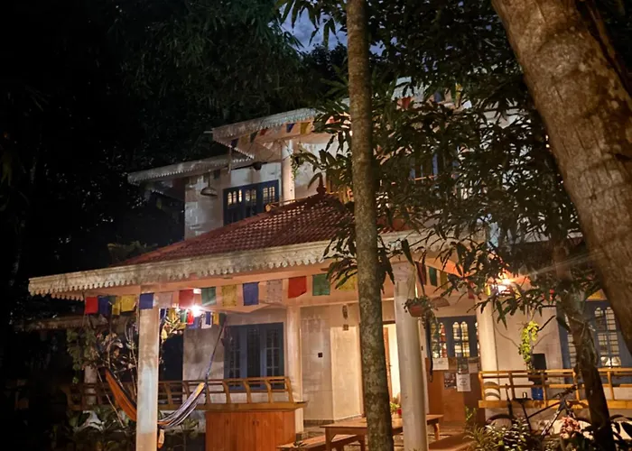 Varkala Hostels