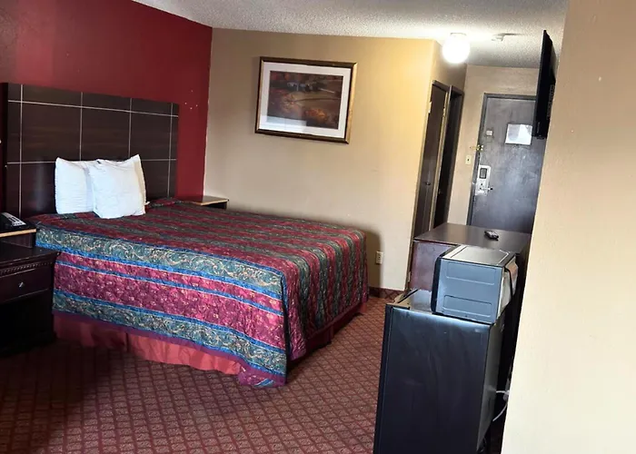 Broadway Inn & Suites Okc