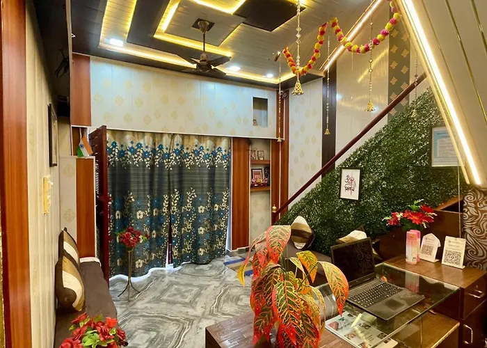 Hotel Shivayy Majestic - Bhu Sundarpur Road 3Km From Kashi Vishwanath Temple
