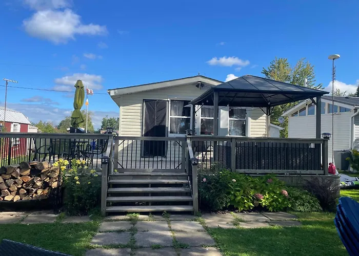Lakefront Lake Erie With Amazing Sunset Views 3Br Pet Friendly 1 Hr From Hamilton And Niagara