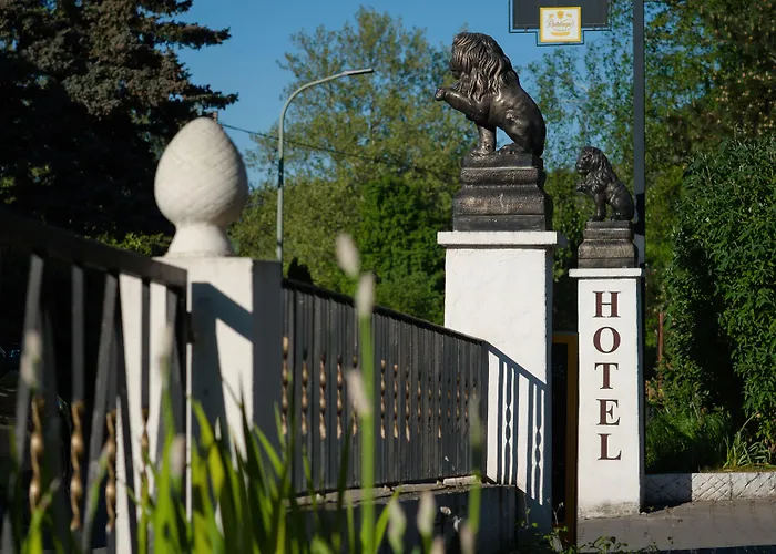 Land-gut-Hotel BurgBlick