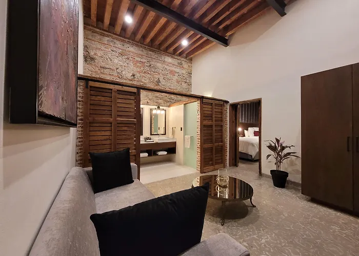 Milo Collection Hotel