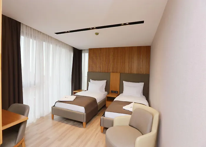 Pikola Otel