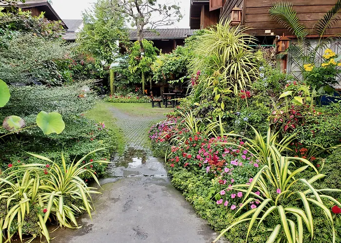 Siriwan Hostel