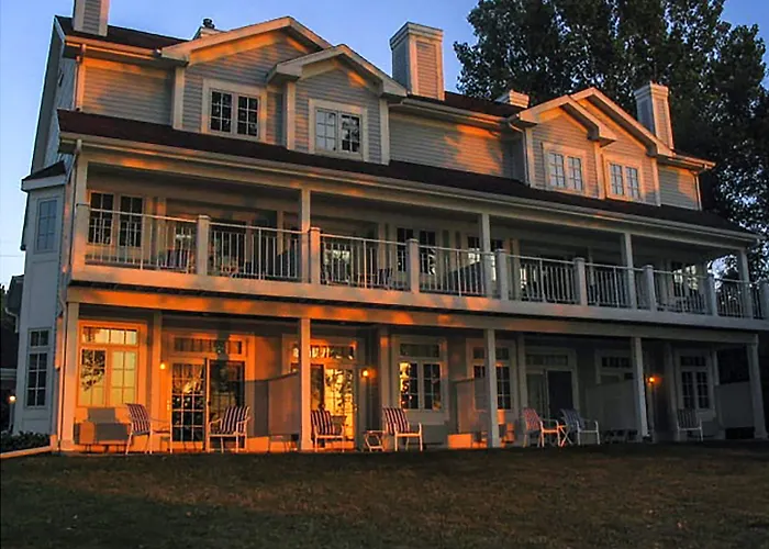 The Sand Hill Inn