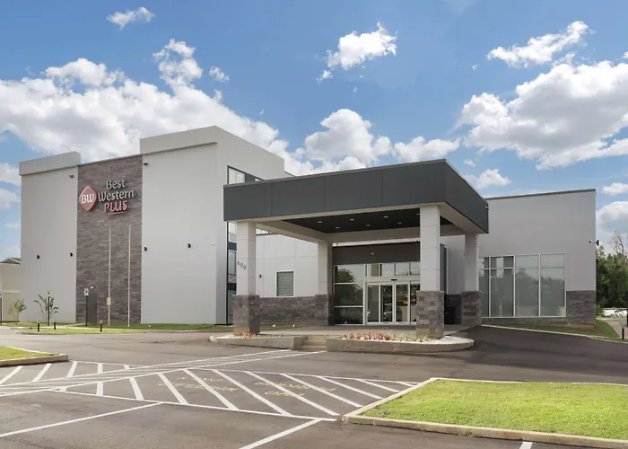 Best Western Plus Mobile Inn&Suites