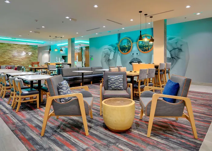La Quinta Inn & Suites By Wyndham Lakeway