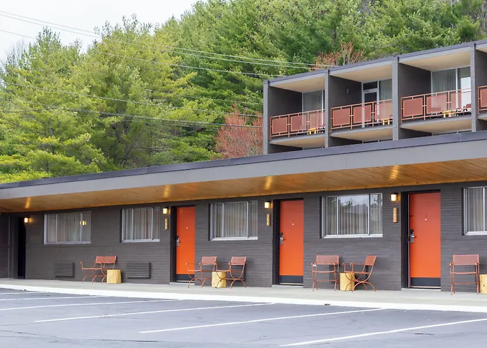 Rhode'S Motor Lodge