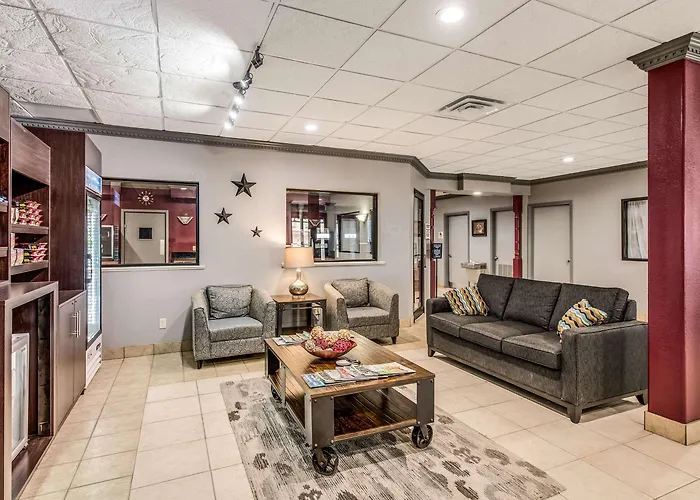 Mainstay Suites Ozona I-10