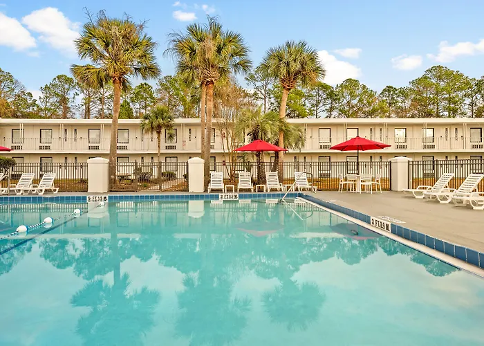 Baymont By Wyndham Jacksonville Airport