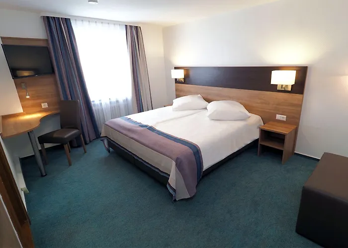 Hotel Goldener Hirsch Mosbach