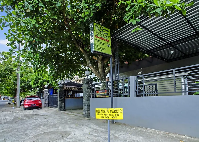 Oyo 90863 Omah Kost Syariah