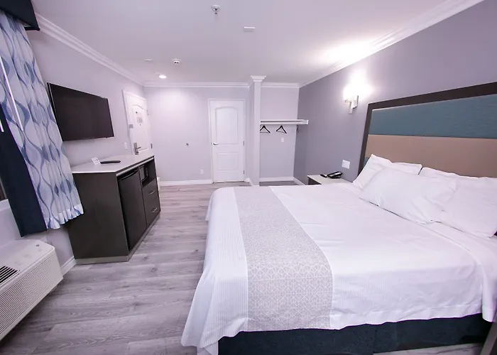 Redlands City Center Hotels