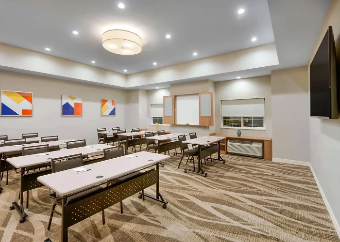 Microtel Inn & Suites By Wyndham Warsaw