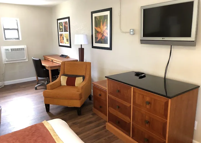 Ocala Cove Motel