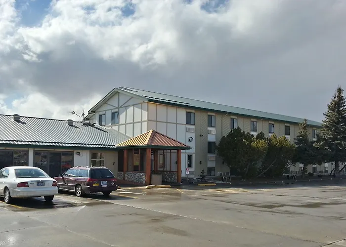 Super 8 By Wyndham Cut Bank