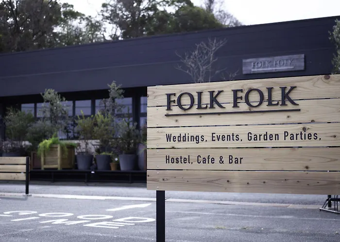 Folk Folk Hostel, Cafe & Bar
