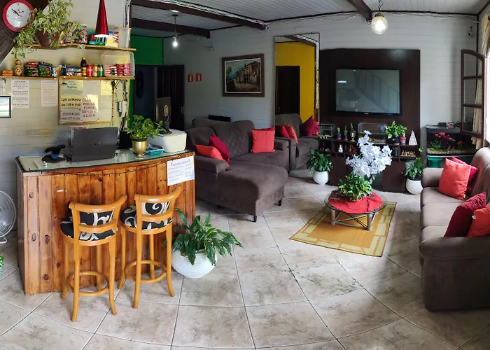 Pousada Alojaki Hostel