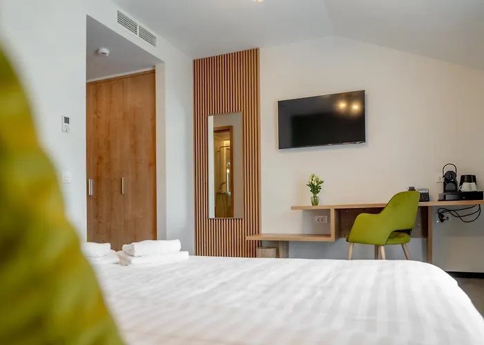 No Pardon Hotel