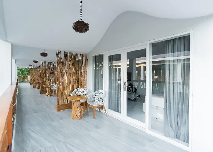 Seashell Resort