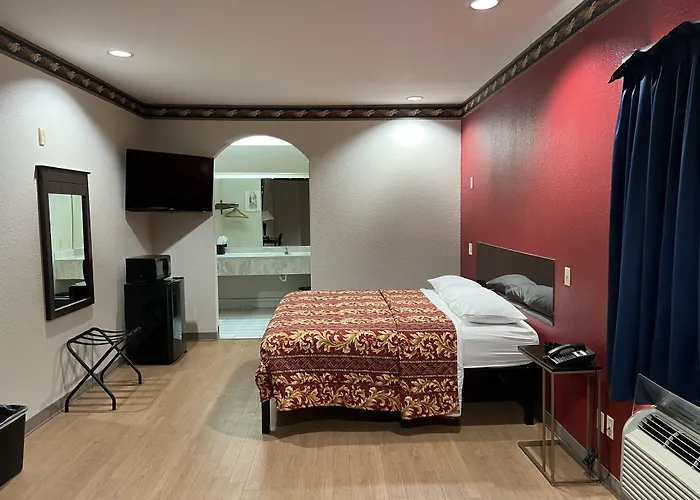 Scott Inn & Suites - Downtown Houston